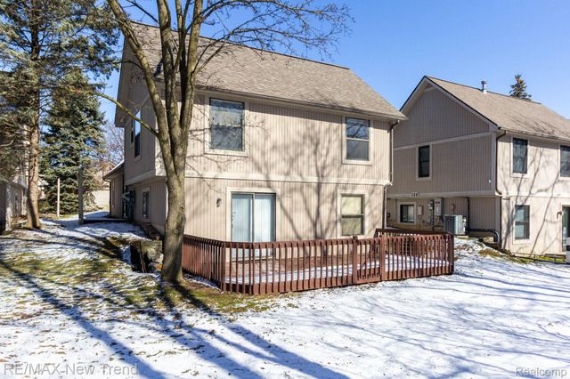 2521 Country Village Court, Ann Arbor, MI 48103