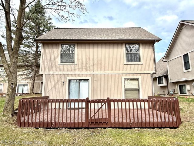 2521 Country Village Court, Ann Arbor, MI 48103