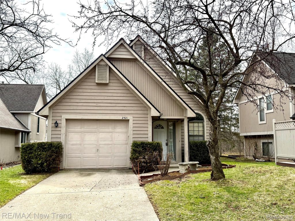 2521 Country Village Court, Ann Arbor, MI 48103