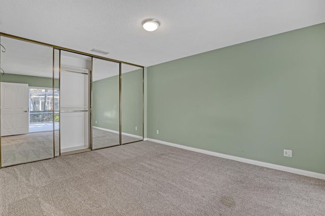3704 Water Oak Court, Palm Beach Gardens, FL 33410
