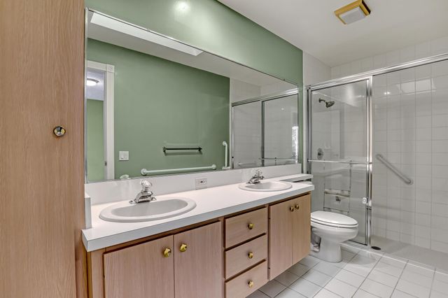 3704 Water Oak Court, Palm Beach Gardens, FL 33410