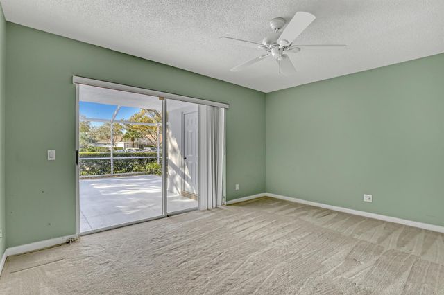 3704 Water Oak Court, Palm Beach Gardens, FL 33410