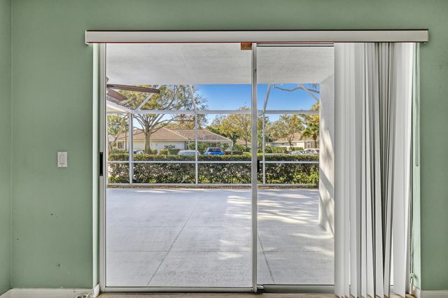 3704 Water Oak Court, Palm Beach Gardens, FL 33410