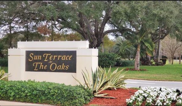 3704 Water Oak Court, Palm Beach Gardens, FL 33410