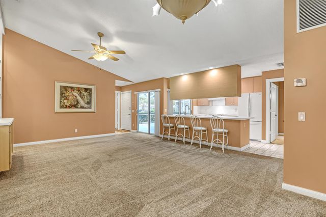 3704 Water Oak Court, Palm Beach Gardens, FL 33410