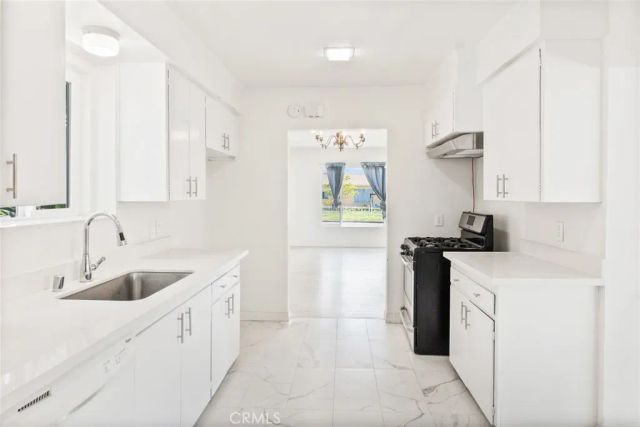 1543 E Mardina, West Covina, CA 91791