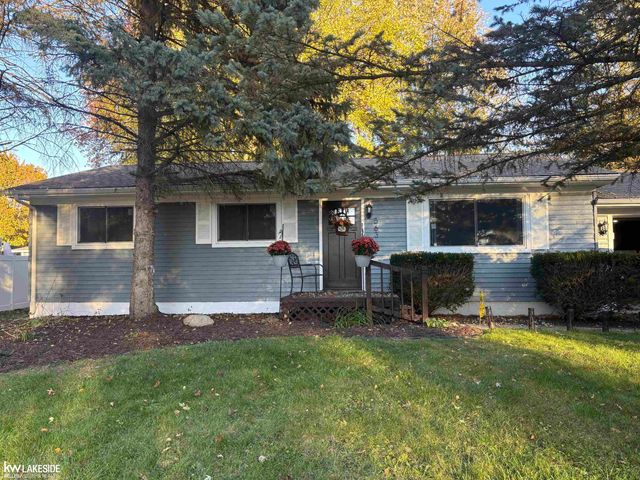 563 Metcalf Drive, Imlay City, MI 48444