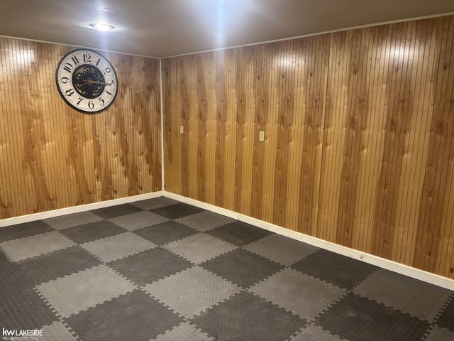 563 Metcalf Drive, Imlay City, MI 48444