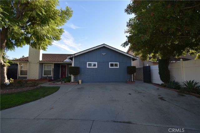 15414 Kinzie Street, North Hills, CA 91343
