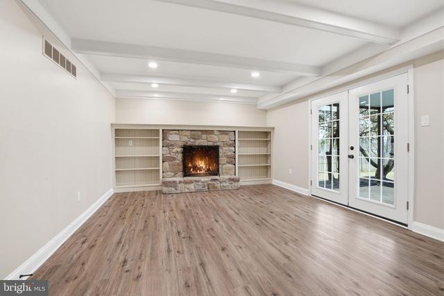 16 RUCKER RD, Richboro, PA 18954