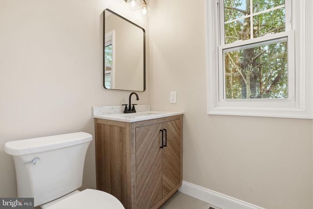 16 RUCKER RD, Richboro, PA 18954