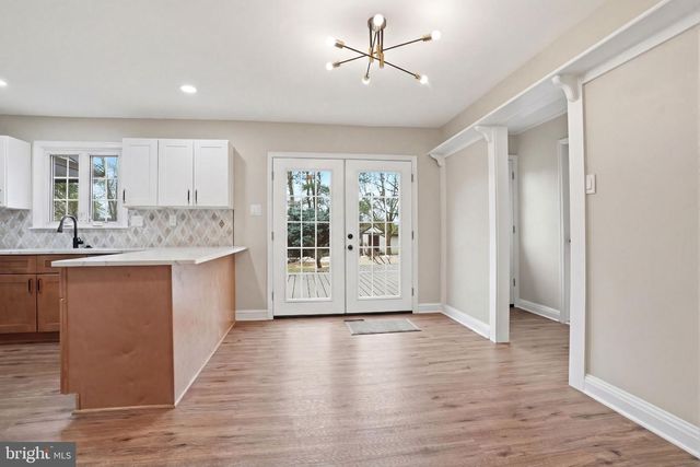 16 RUCKER RD, Richboro, PA 18954