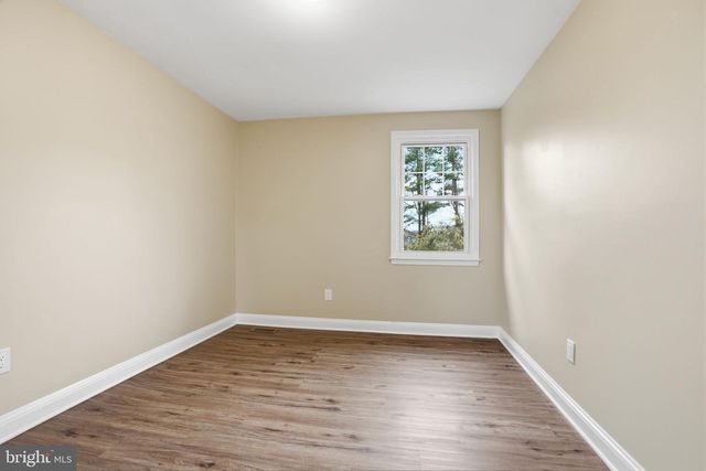 16 RUCKER RD, Richboro, PA 18954