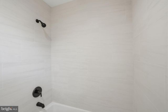 16 RUCKER RD, Richboro, PA 18954