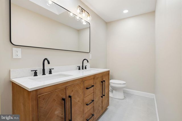 16 RUCKER RD, Richboro, PA 18954