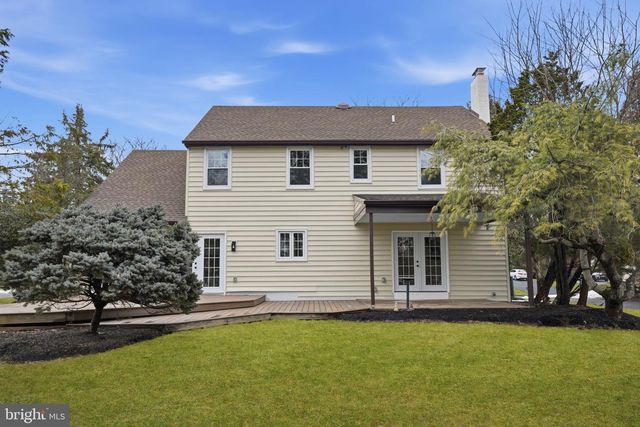 16 RUCKER RD, Richboro, PA 18954