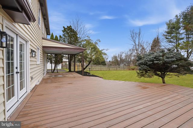 16 RUCKER RD, Richboro, PA 18954