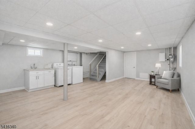 35 Beechwood Dr, Wayne Twp., NJ 07470