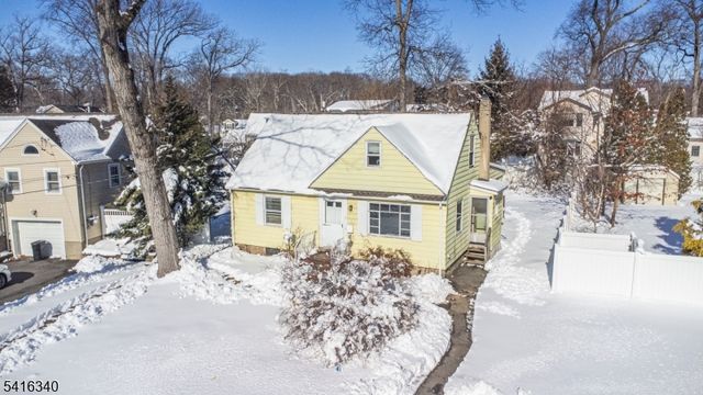 35 Beechwood Dr, Wayne Twp., NJ 07470