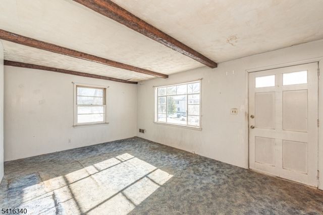 35 Beechwood Dr, Wayne Twp., NJ 07470