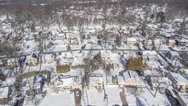 35 Beechwood Dr, Wayne Twp., NJ 07470