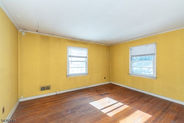 35 Beechwood Dr, Wayne Twp., NJ 07470