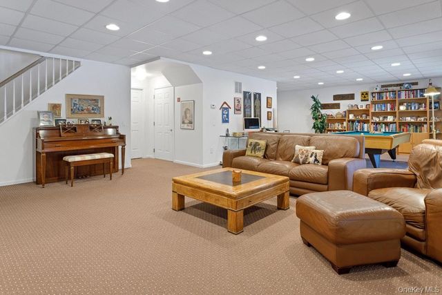 22 Birdsall Farm Drive, Armonk, NY 10504