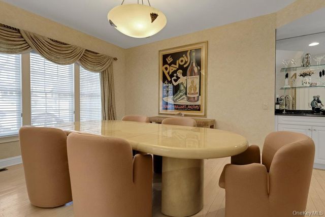 22 Birdsall Farm Drive, Armonk, NY 10504