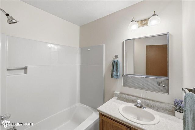 47390 Winridge Avenue, Kenai, AK 99611