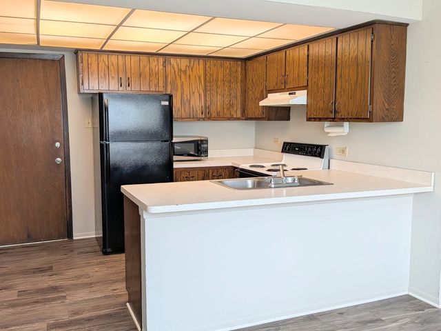 9817 Treetop Drive 1A, Orland Park, IL 60462