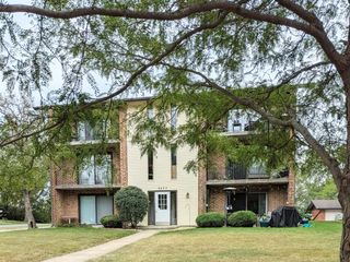 9817 Treetop Drive 1A, Orland Park, IL 60462