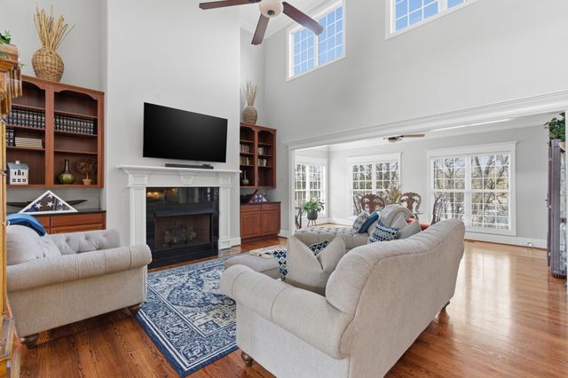 125 Aarons Cress Blvd, Hermitage, TN 37076