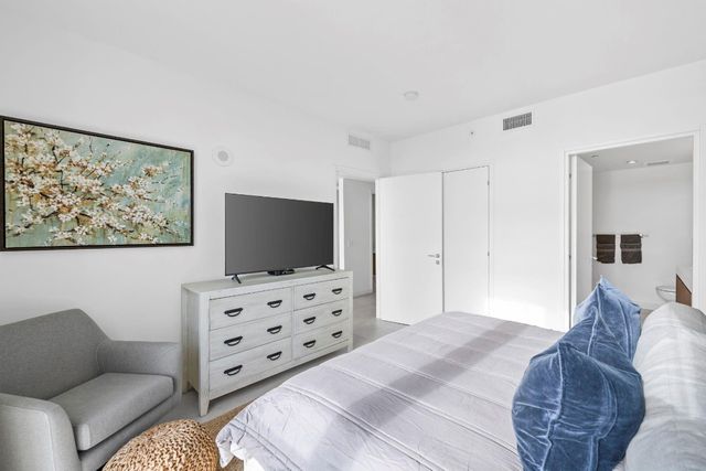 401 N Birch Road 607, Fort Lauderdale, FL 33304