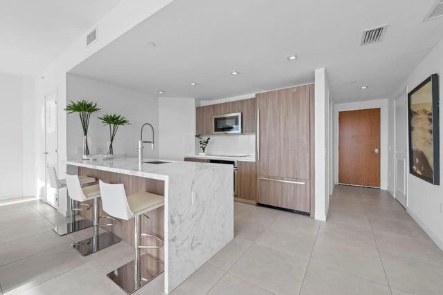 401 N Birch Road 607, Fort Lauderdale, FL 33304