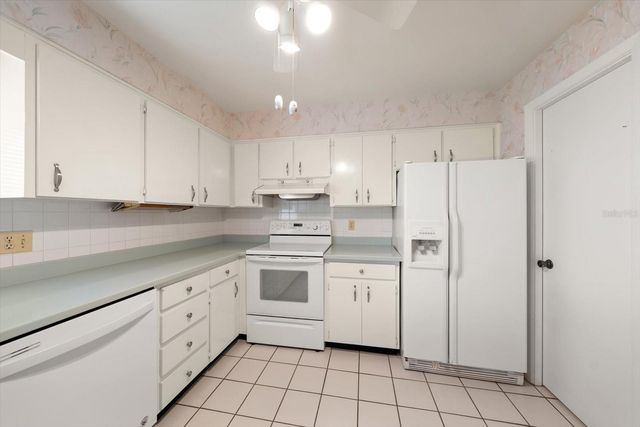 100 BLUFF VIEW DRIVE 114A, Belleair Bluffs, FL 33770