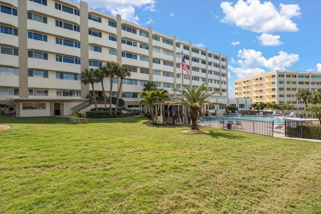 100 BLUFF VIEW DRIVE 114A, Belleair Bluffs, FL 33770