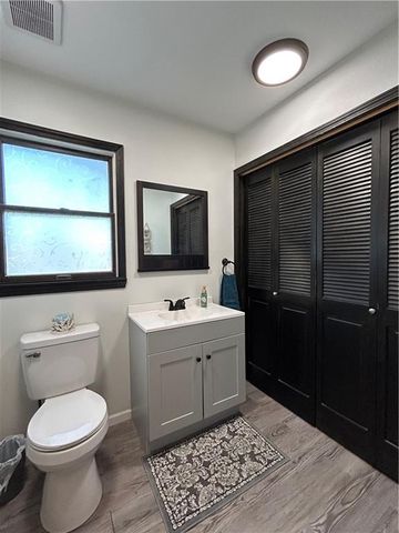 2405 S Stilwell Street, Pittsburg, KS 66762