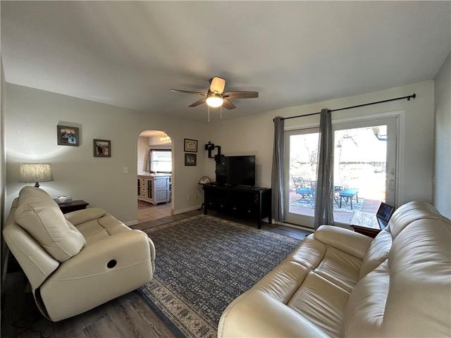 2405 S Stilwell Street, Pittsburg, KS 66762