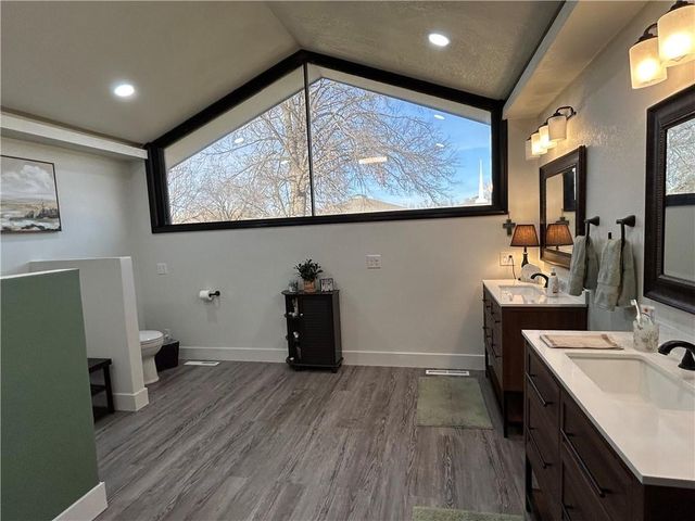 2405 S Stilwell Street, Pittsburg, KS 66762