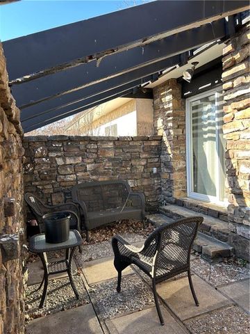 2405 S Stilwell Street, Pittsburg, KS 66762