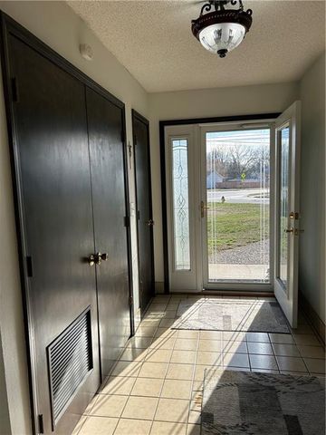 2405 S Stilwell Street, Pittsburg, KS 66762