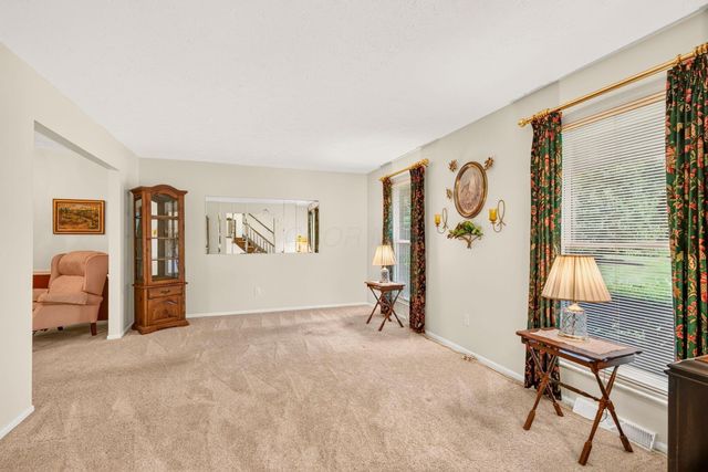 8757 Stoneyway Court NW, Pickerington, OH 43147