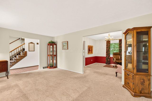 8757 Stoneyway Court NW, Pickerington, OH 43147