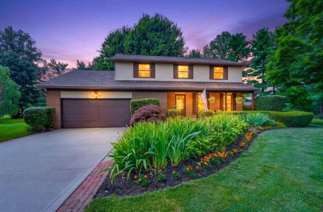 8757 Stoneyway Court NW, Pickerington, OH 43147