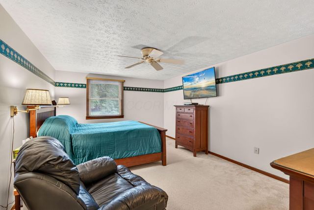 8757 Stoneyway Court NW, Pickerington, OH 43147