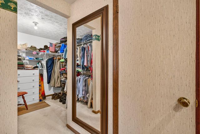8757 Stoneyway Court NW, Pickerington, OH 43147