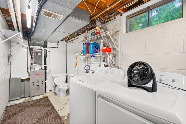 8757 Stoneyway Court NW, Pickerington, OH 43147