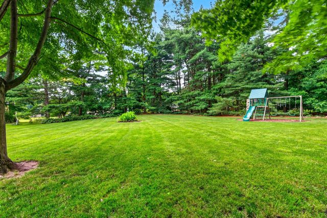 8757 Stoneyway Court NW, Pickerington, OH 43147