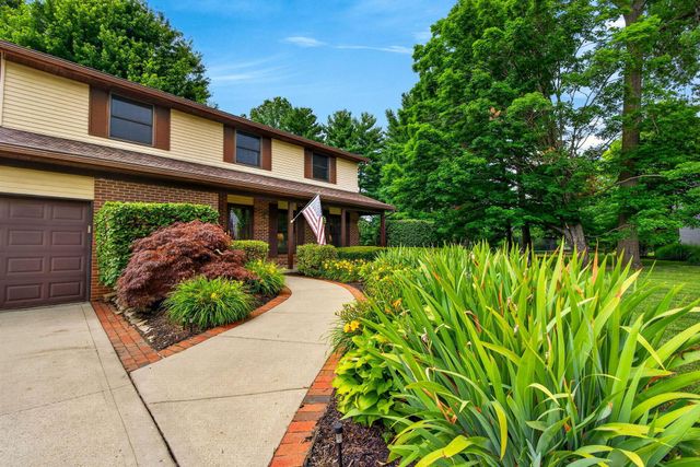8757 Stoneyway Court NW, Pickerington, OH 43147