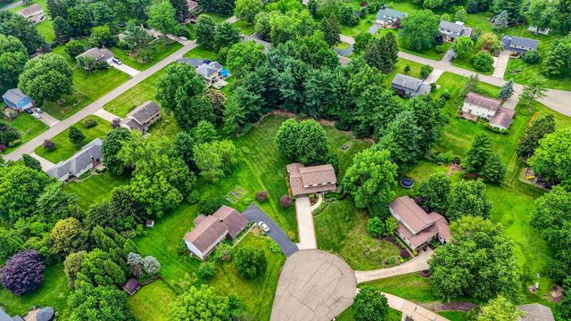 8757 Stoneyway Court NW, Pickerington, OH 43147